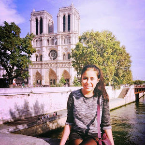 Meet your Posher, Daniela